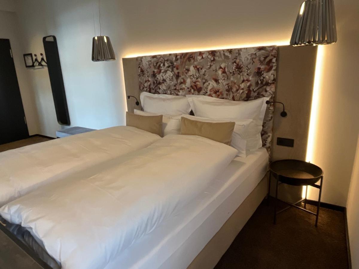 Boutiquehotel Burg Adenbach & Alter Weinbau Bad Neuenahr-Ahrweiler Eksteriør billede