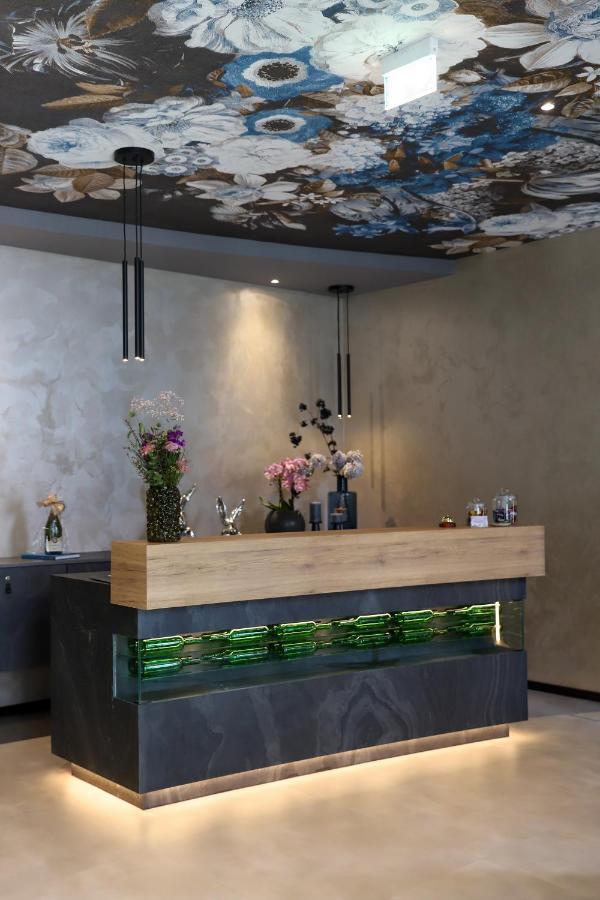 Boutiquehotel Burg Adenbach & Alter Weinbau Bad Neuenahr-Ahrweiler Eksteriør billede