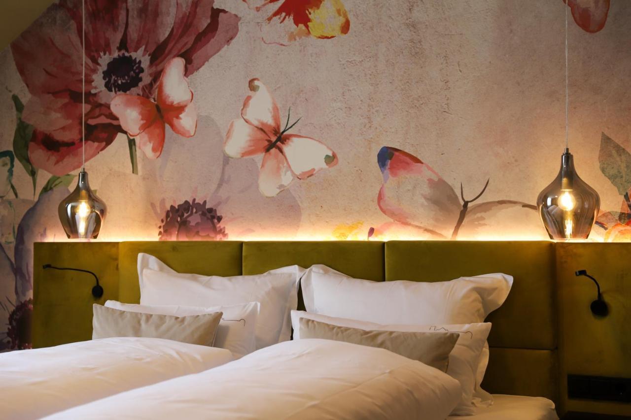 Boutiquehotel Burg Adenbach & Alter Weinbau Bad Neuenahr-Ahrweiler Eksteriør billede